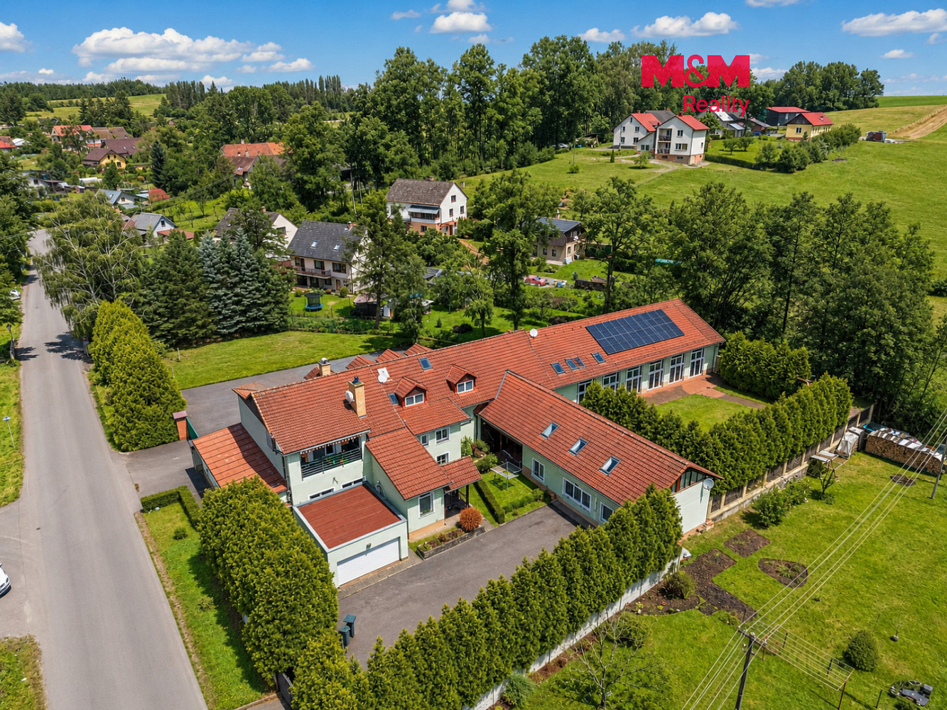 Prodej domu 847 m² s pozemkem 2 600 m²