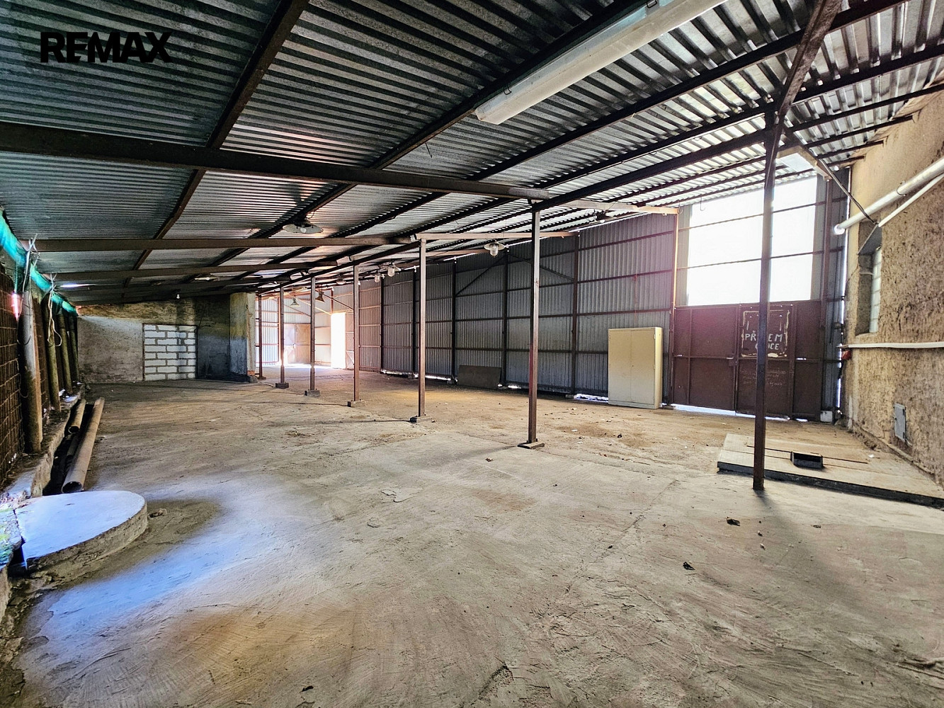 Pronájem skladovacích prostor 213 m² – fotografie 3