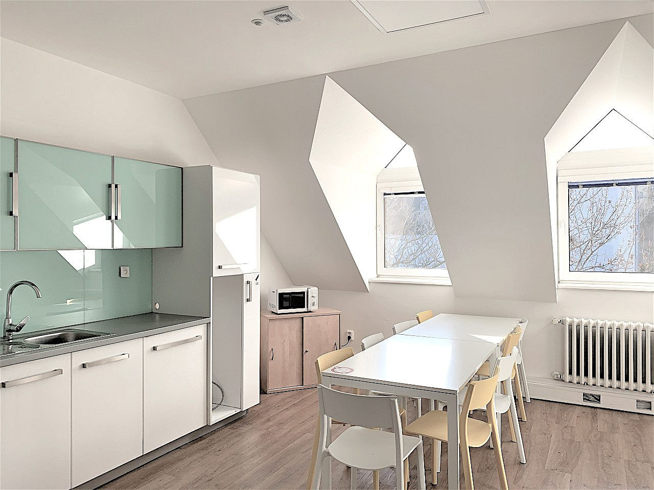 Pronájem kanceláře 454 m² – fotografie 5
