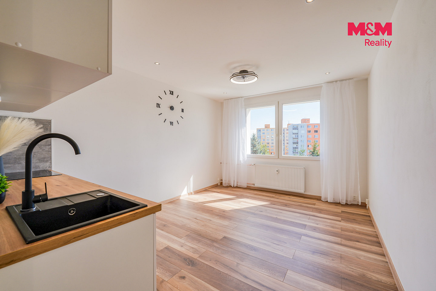 Prodej bytu 1+kk 22 m² — photo 2