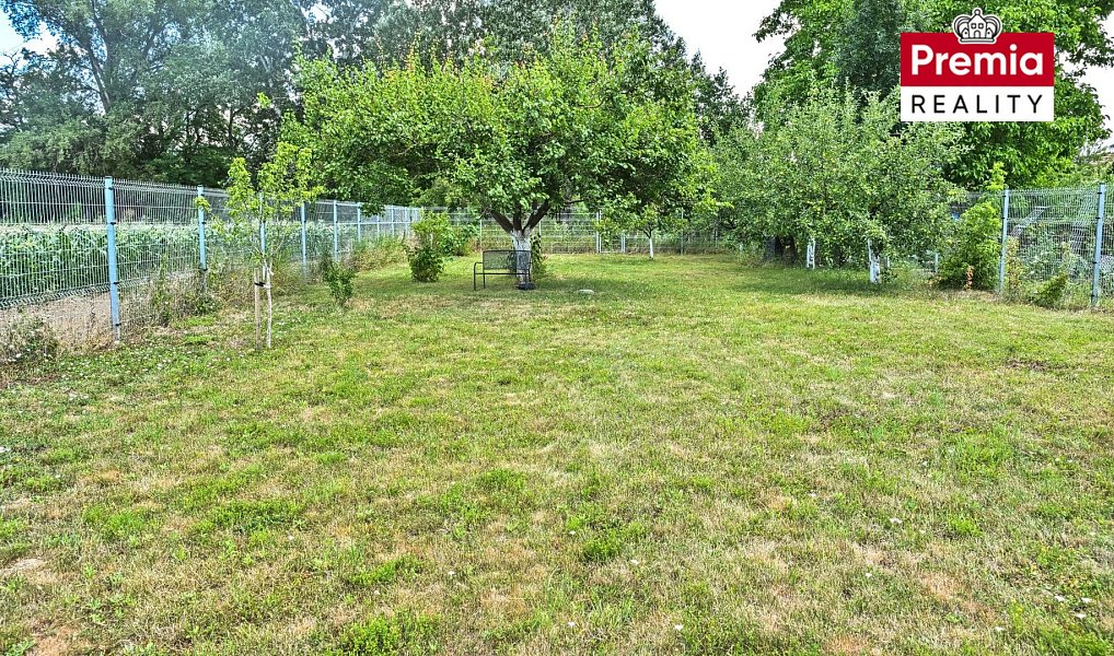 Prodej zahrady 1 034 m², Medlov – náhled fotky 6