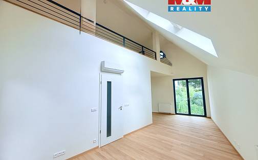 Prodej bytu 3+kk 74 m², Střížkovská, Praha 8