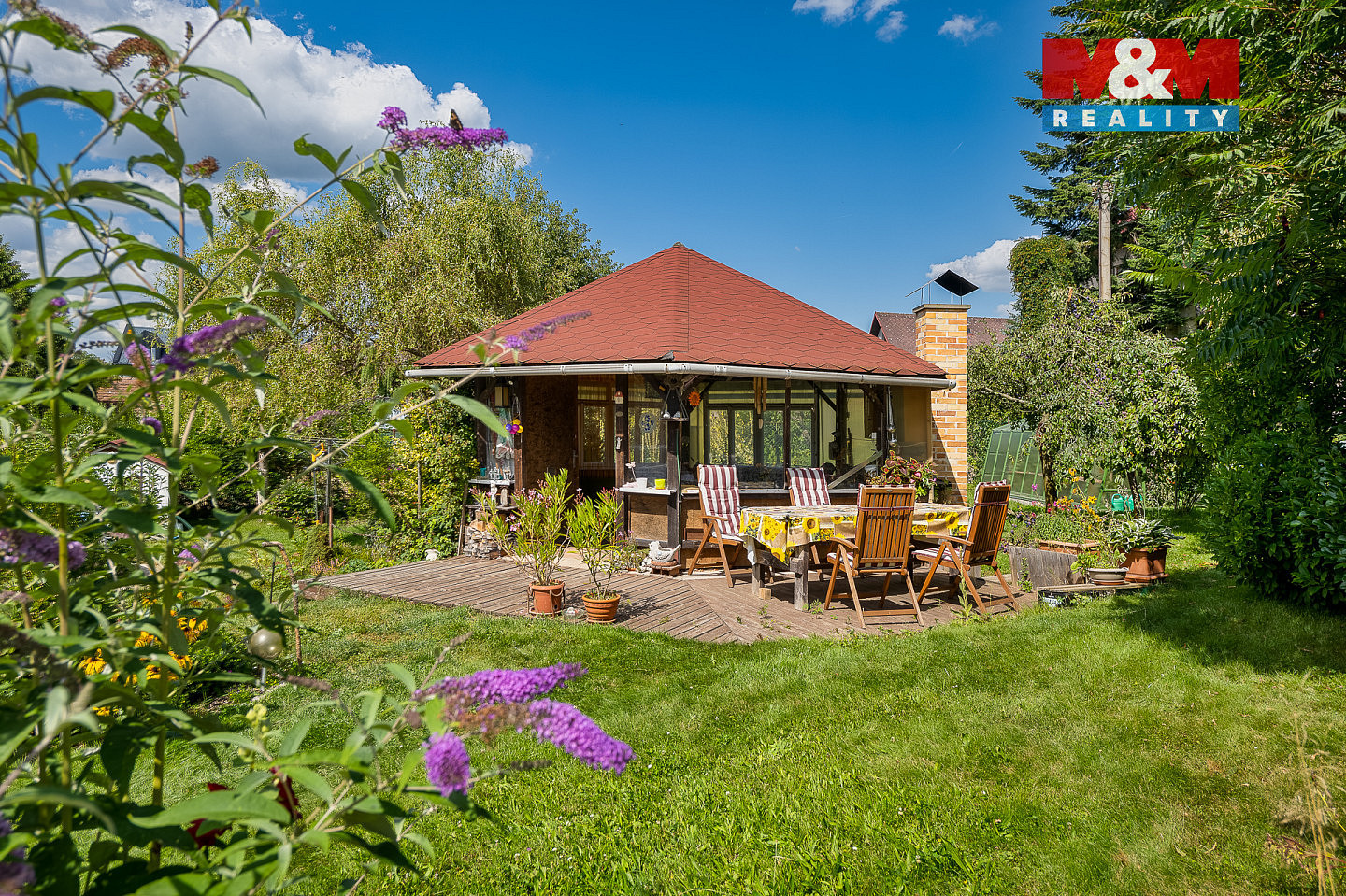 Prodej nájemního domu, činžáku 263 m²