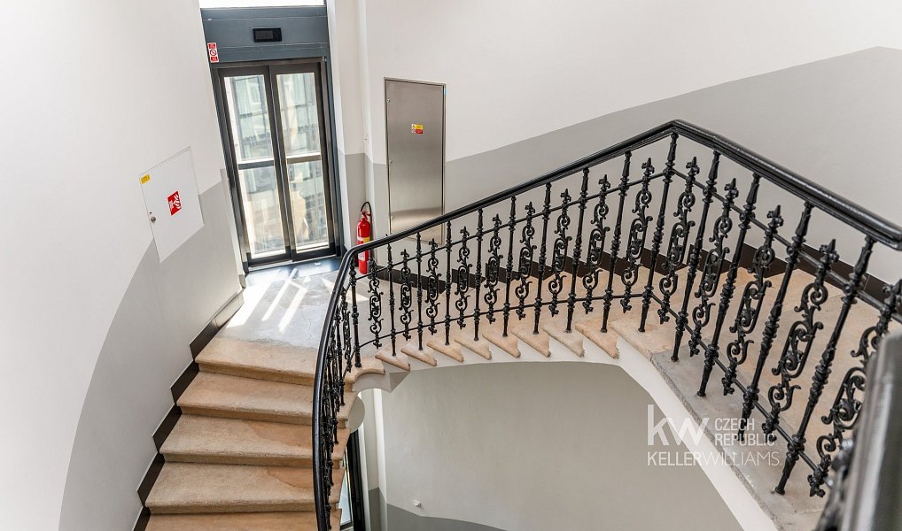 Prodej bytu 4+kk 151 m², Praha – náhled fotky 19