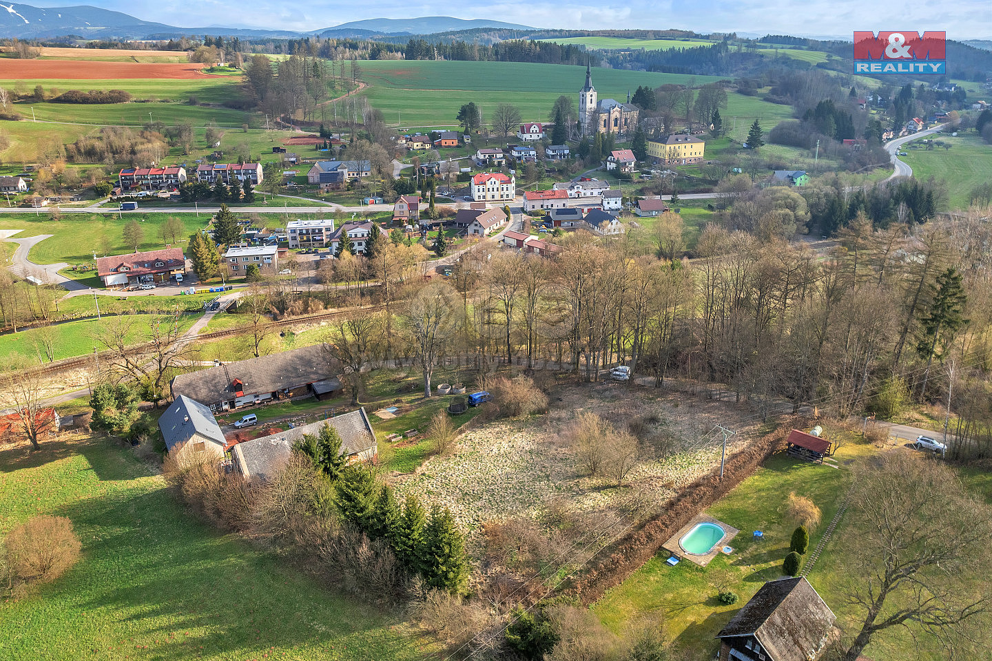 Prodej stavebního pozemku 2 653 m²