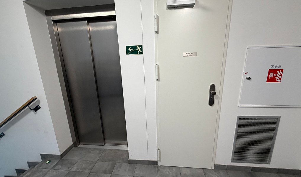 Pronájem bytu 2+kk 55 m², Praha – náhled fotky 19