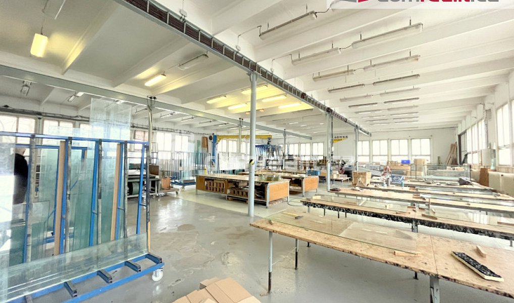 Pronájem výrobních prostor 913 m², Třeboň – náhled fotky 5
