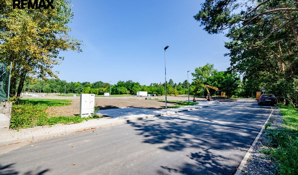 Prodej stavebního pozemku 1 061 m², Kolín – náhled fotky 15
