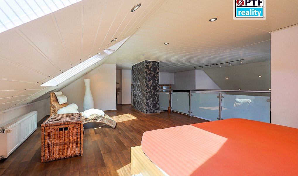 Prodej domu 353 m² s pozemkem 743 m², Plzeň – náhled fotky 47
