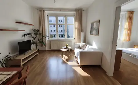 Pronájem bytu 2+1 55 m², náměstí Hrdinů, Praha 4 - Nusle