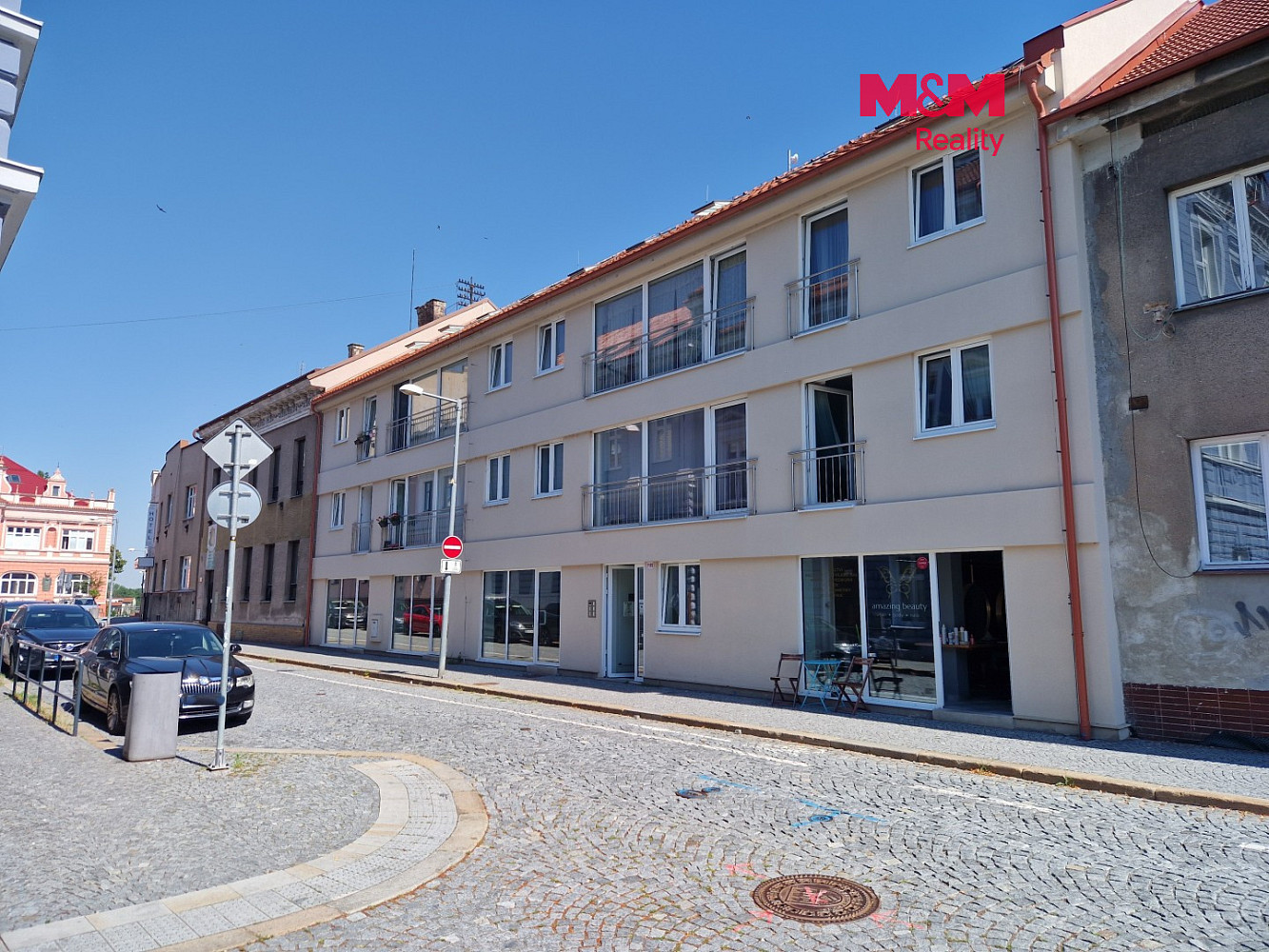 Pronájem obchodních prostor 139 m²