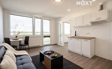 Prodej bytu 2+kk 32 m², Družby, Pardubice - Polabiny