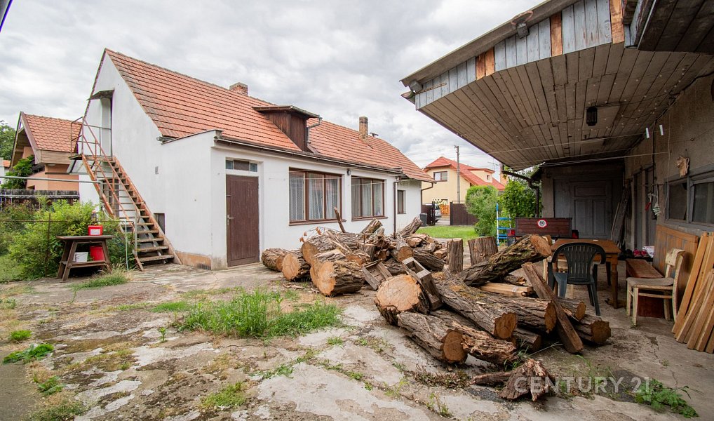 Prodej domu 105 m² s pozemkem 1 000 m², Hořín – náhled fotky 3