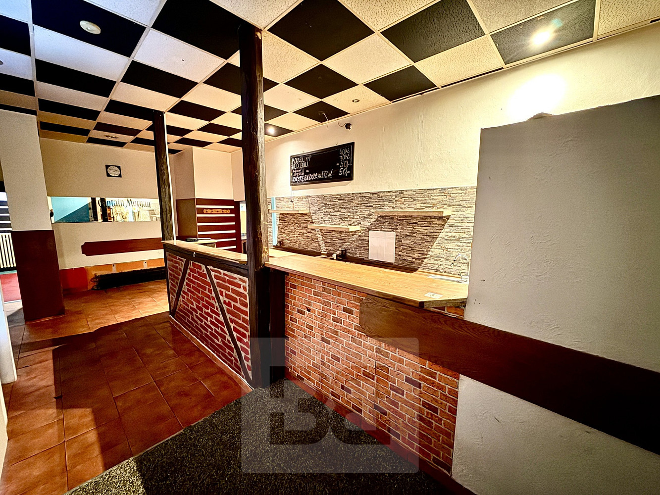 Pronájem obchodních prostor 150 m² – fotografie 3
