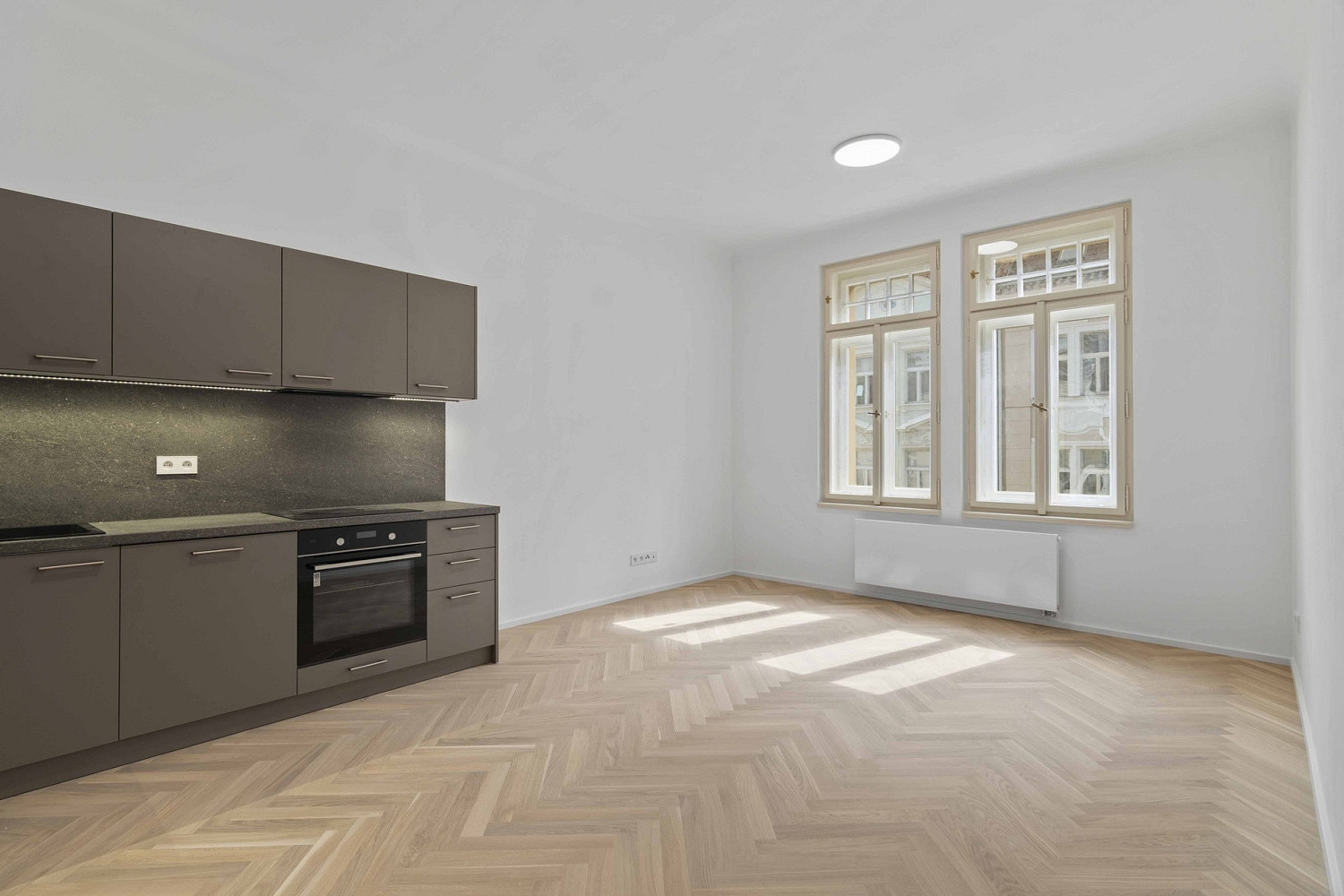 Pronájem bytu 4+kk 87 m²