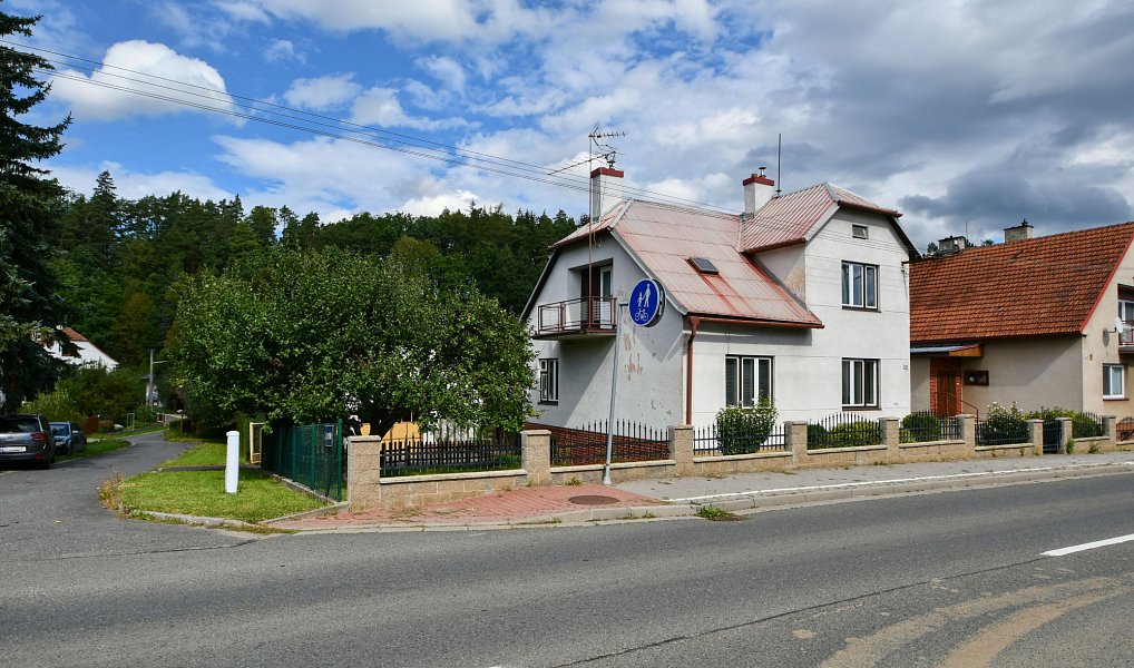 Prodej domu 190 m² s pozemkem 1 222 m², Slavičín – náhled fotky 3