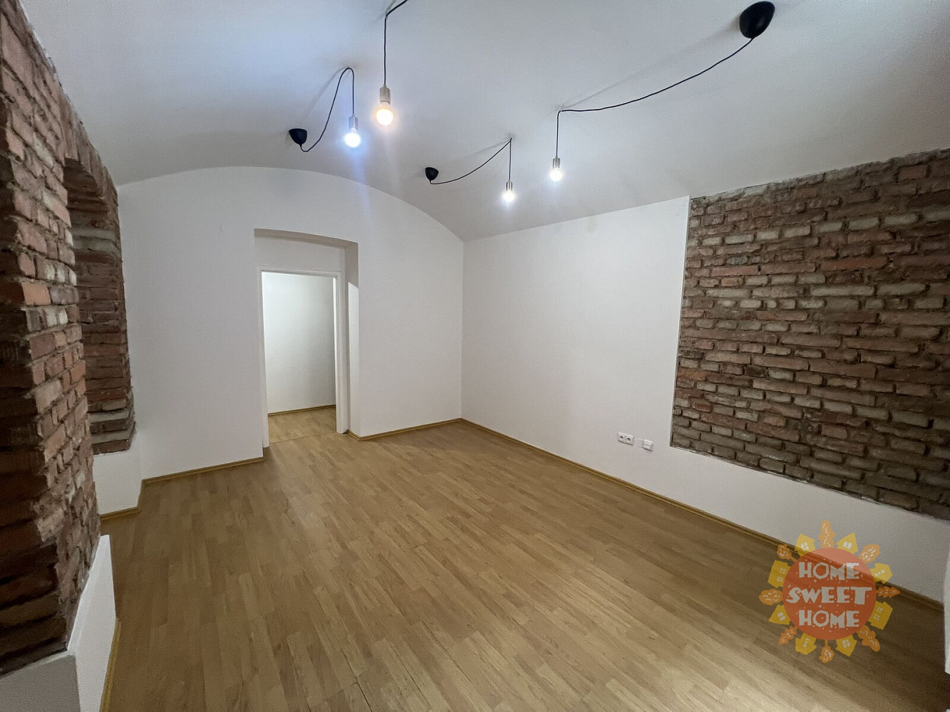 Pronájem kanceláře 136 m² – fotografie 2