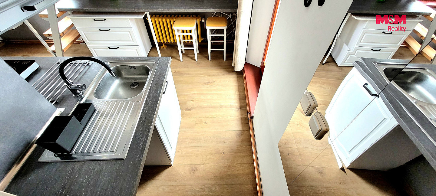 Pronájem bytu 1+1 37 m² – fotografie 3