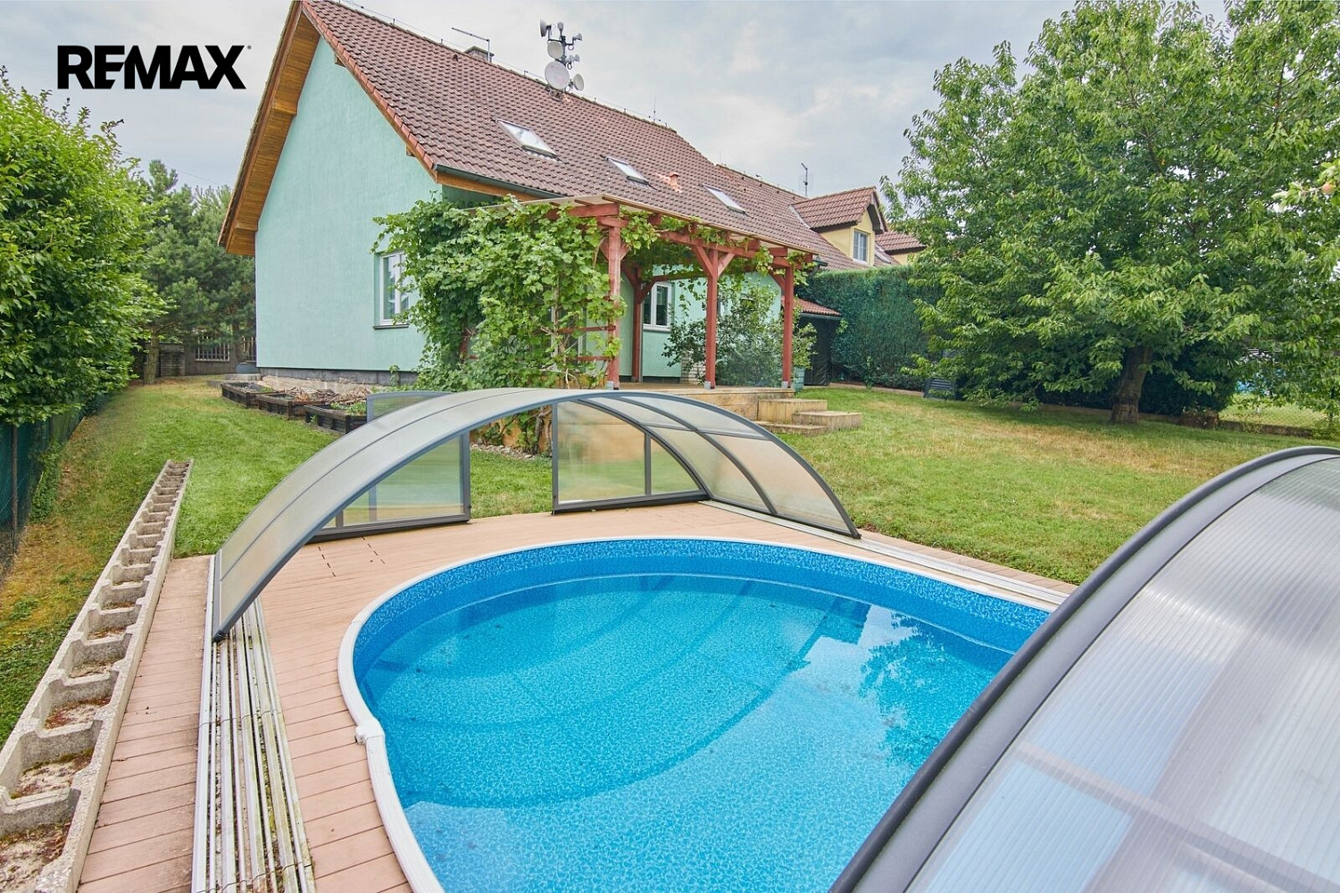 Prodej domu 206 m² s pozemkem 673 m²