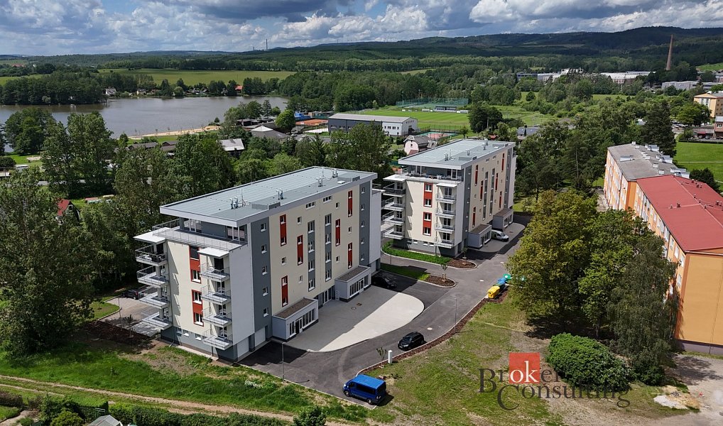 Prodej obchodních prostor 62 m², Nová Role – náhled fotky 10