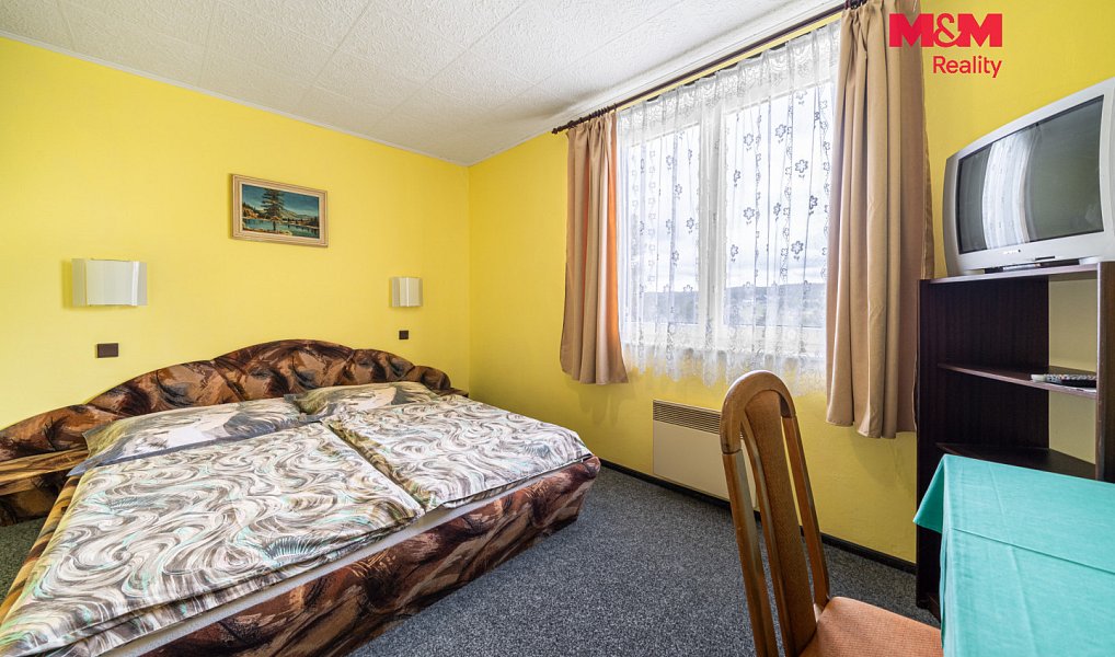 Prodej ubytovacího objektu 700 m², Abertamy – náhled fotky 6