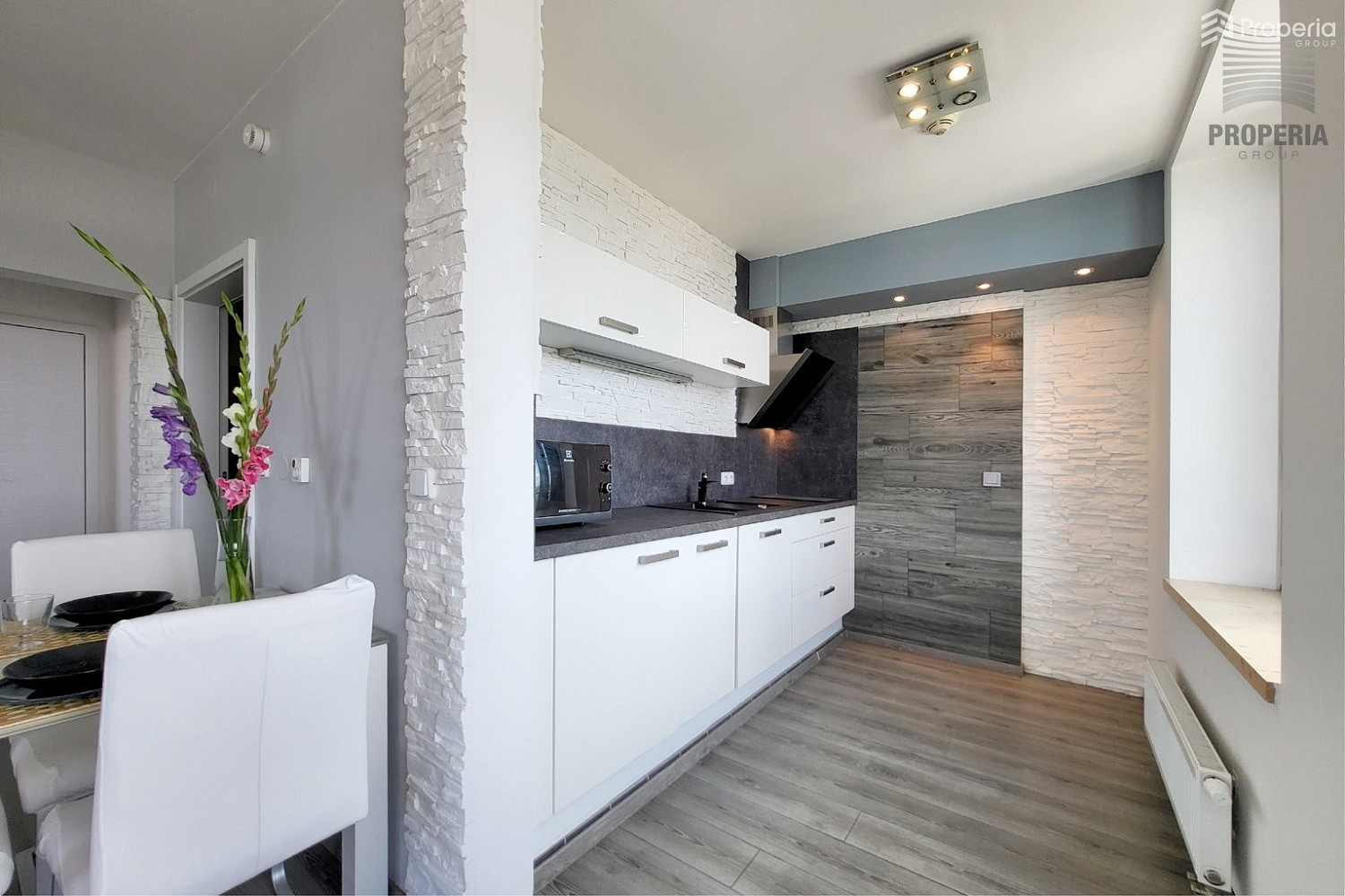 Pronájem bytu 2+kk 55 m² — photo 2