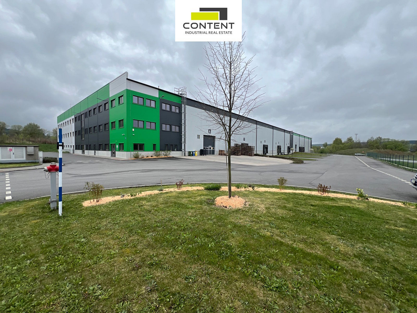 Pronájem skladovacích prostor 900 m² – fotografie 2