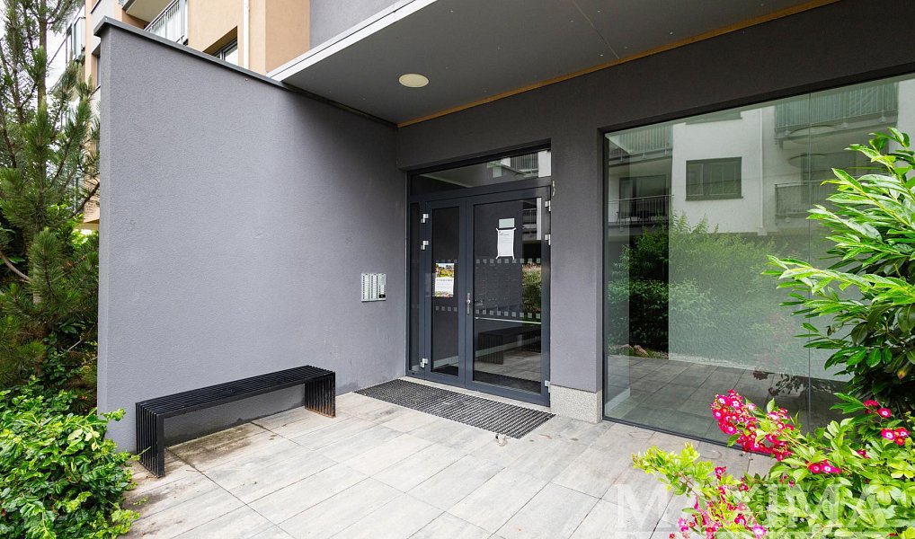 Prodej bytu 1+kk 39 m², Praha – náhled fotky 3