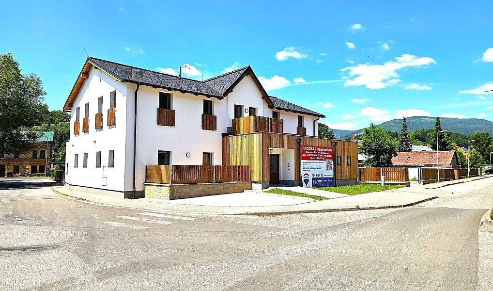 Prodej bytu 2+kk 56 m², Svoboda nad Úpou – fotka 1 z 31