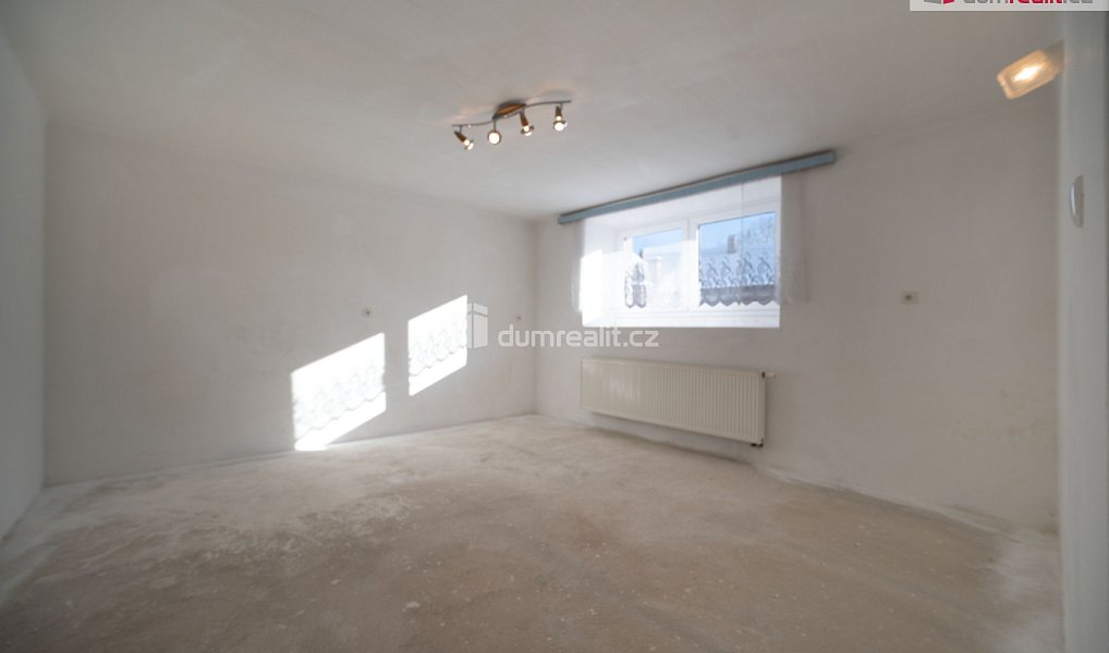 Prodej domu 486 m² s pozemkem 2 814 m², Psárov – náhled fotky 11
