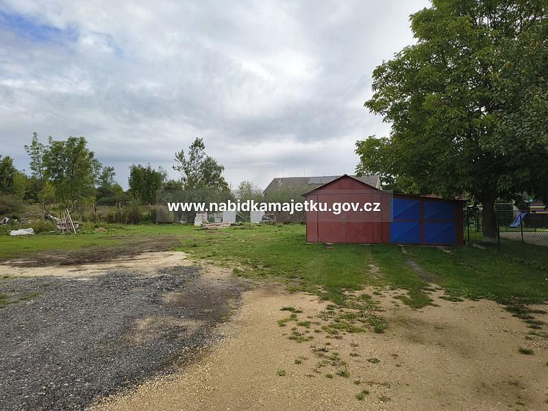 Prodej pozemku 316 m² – pohled 2