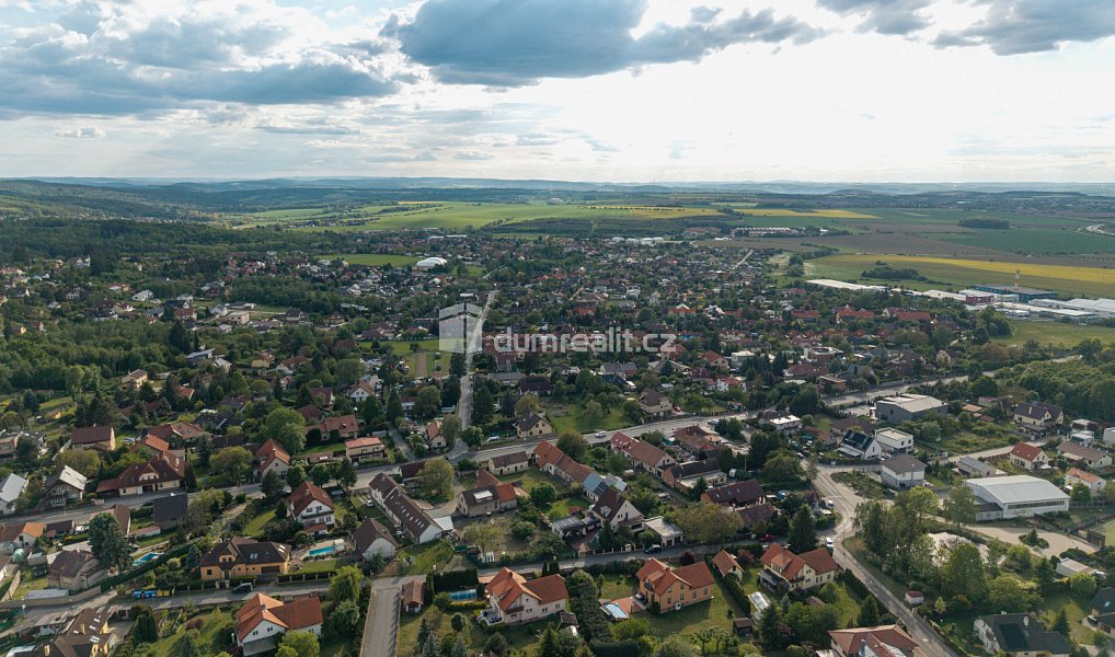 Prodej domu 106 m² s pozemkem 1 546 m², Jesenice – náhled fotky 24