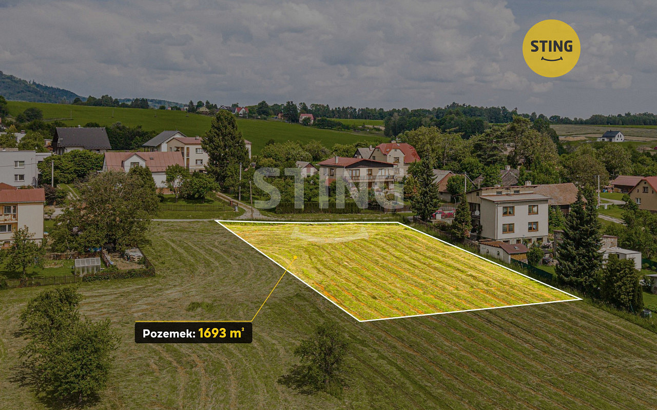 Prodej stavebního pozemku 1 693 m²