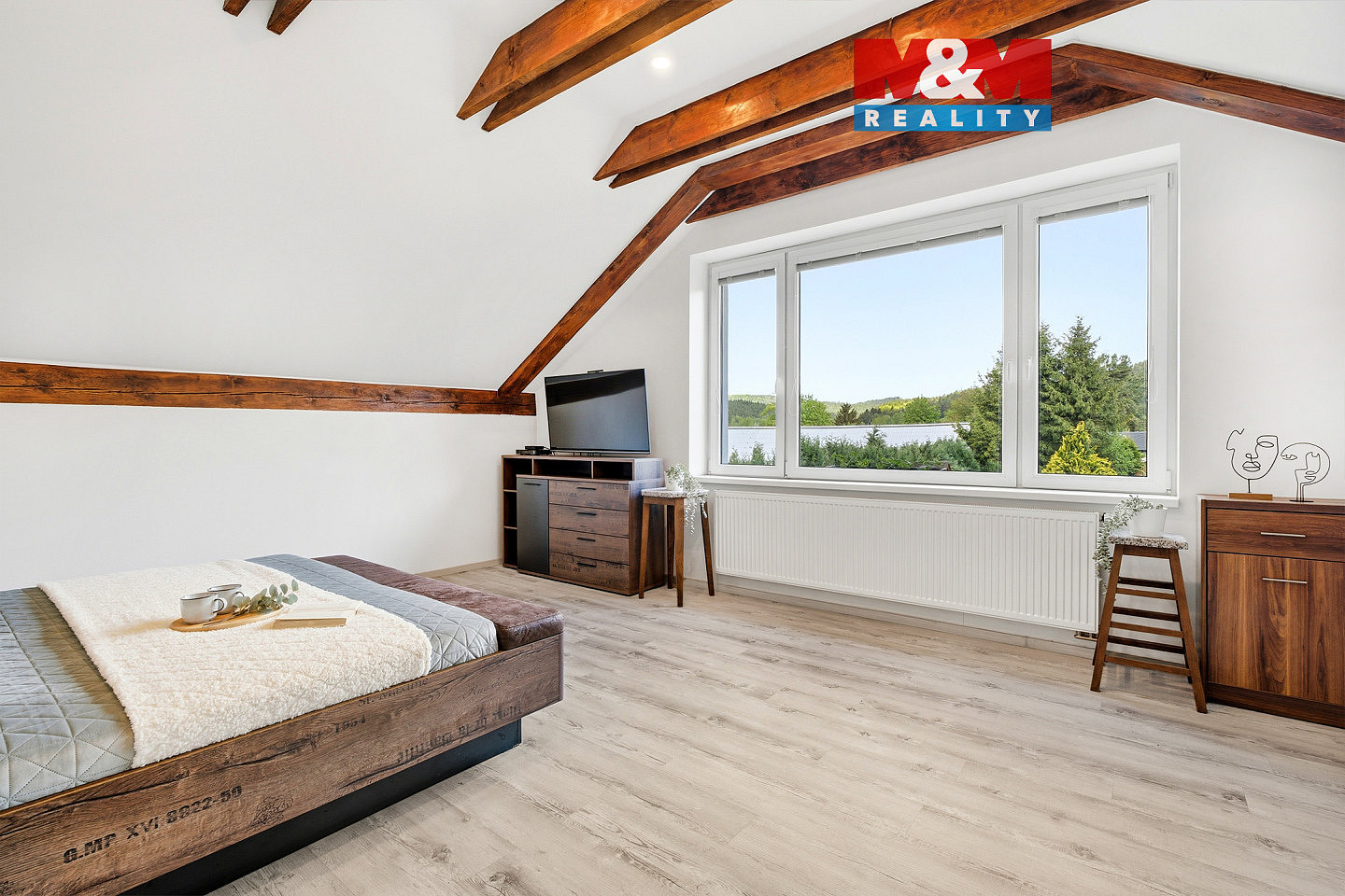 Prodej domu 224 m² s pozemkem 1 095 m²