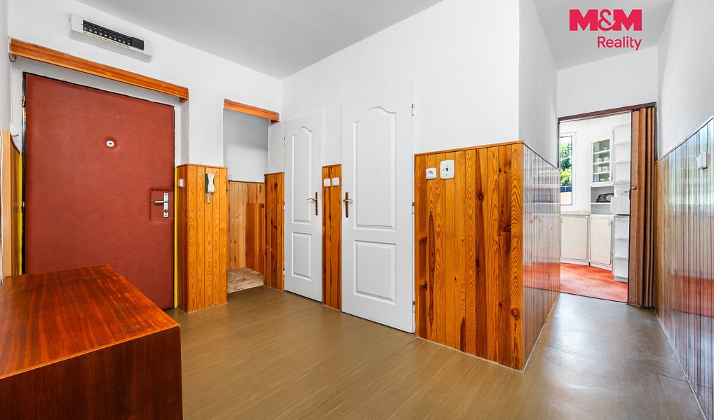 Prodej bytu 4+1 80 m², Jesenice – náhled fotky 8