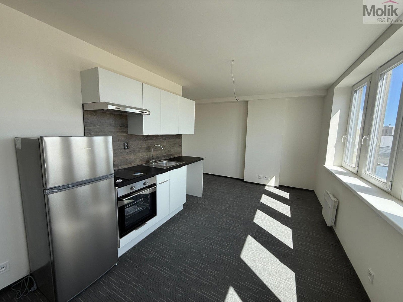 Pronájem bytu 1+kk 26 m² – fotografie 2