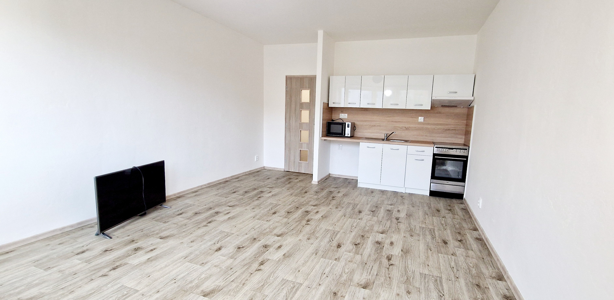 Prodej bytu 1+kk 30 m² — photo 2