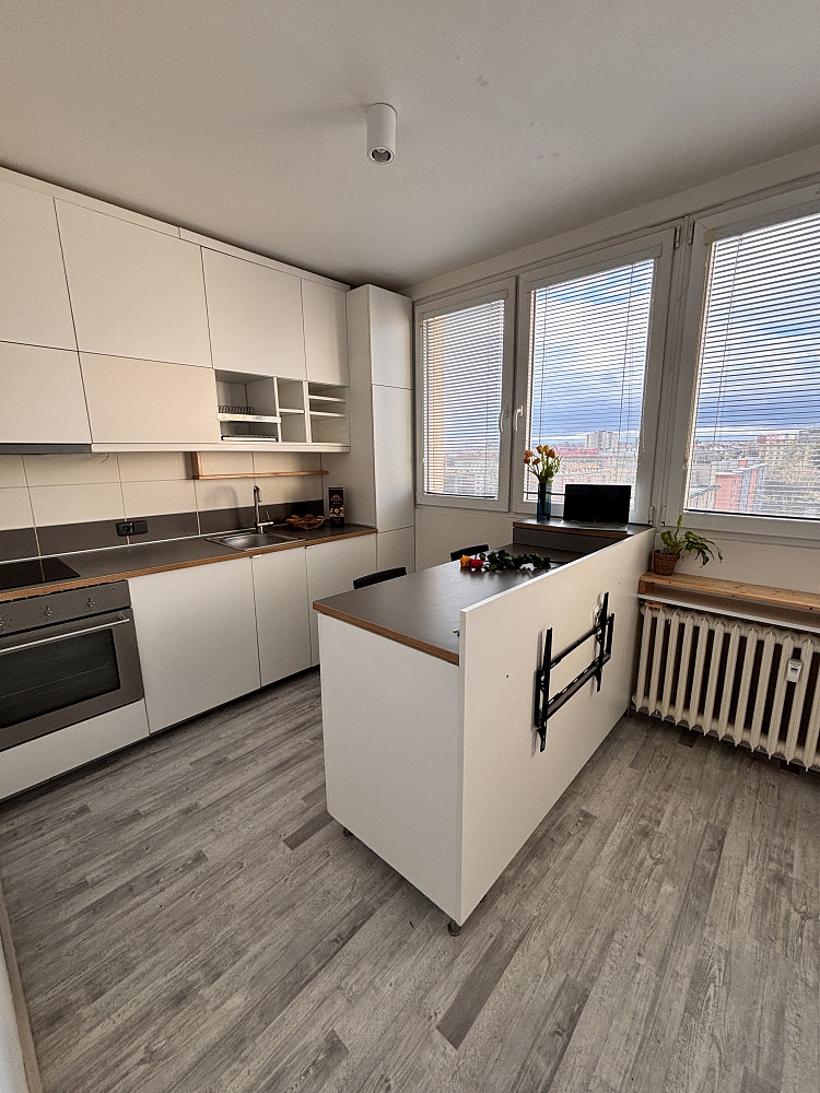 Pronájem bytu 2+kk 37 m² – fotografie 3