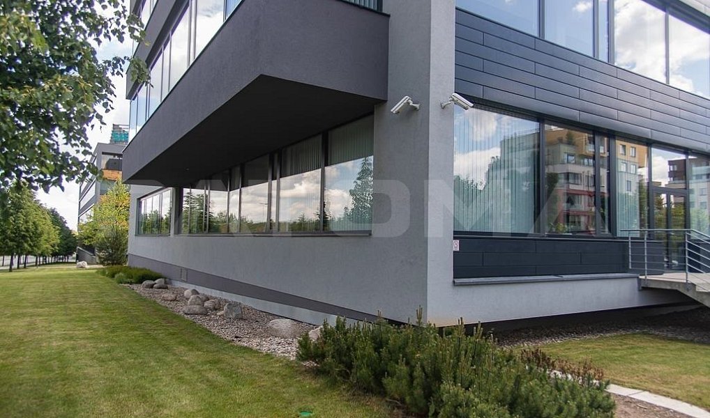 Pronájem kanceláře 440 m², Praha – náhled fotky 10