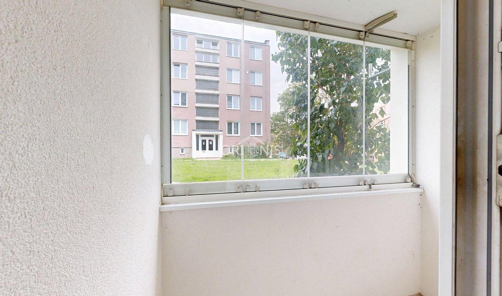 Pronájem bytu 2+1 44 m², Meziboří – náhled fotky 2