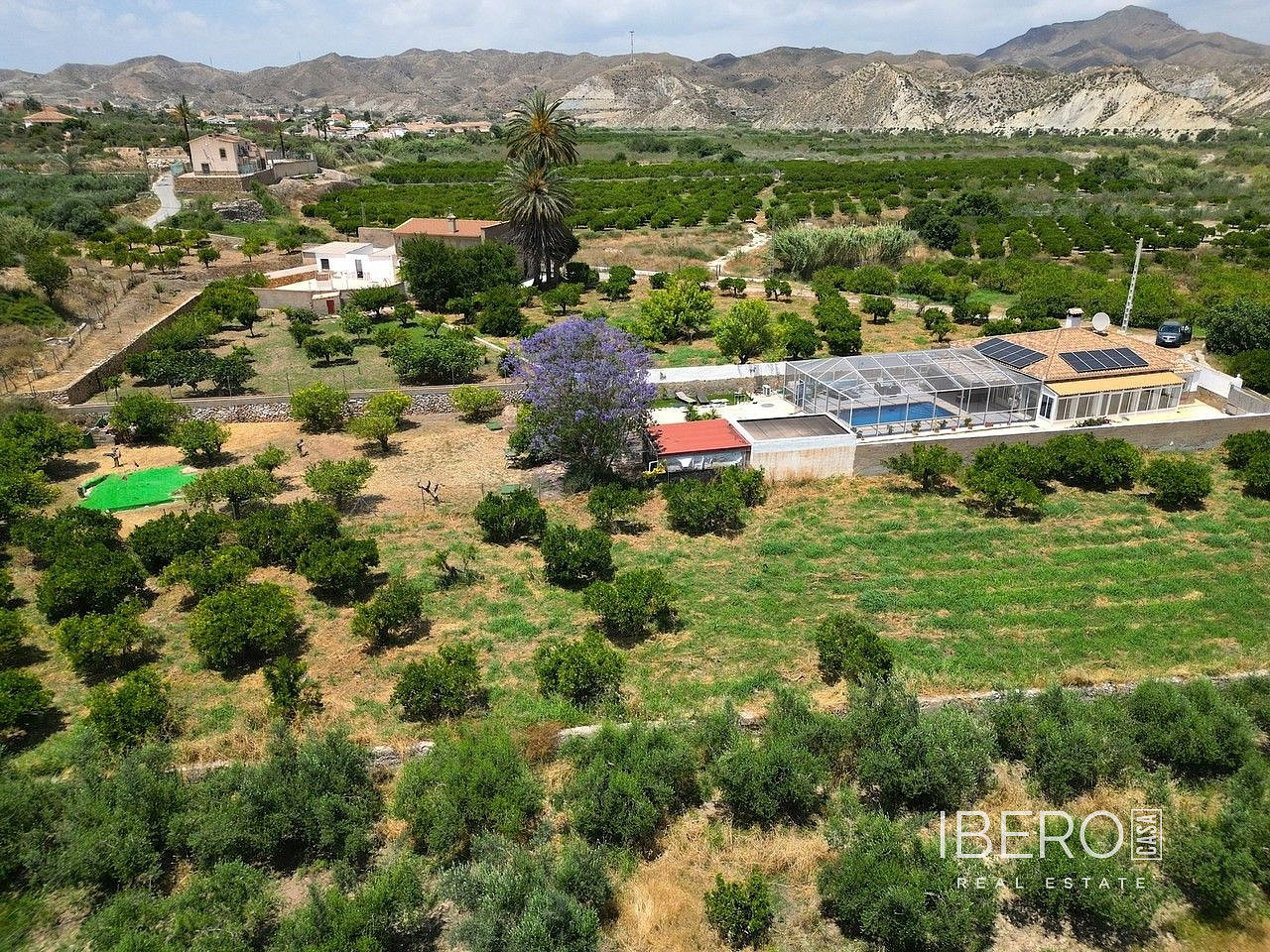 Prodej domu 271 m² s pozemkem 1 496 m²