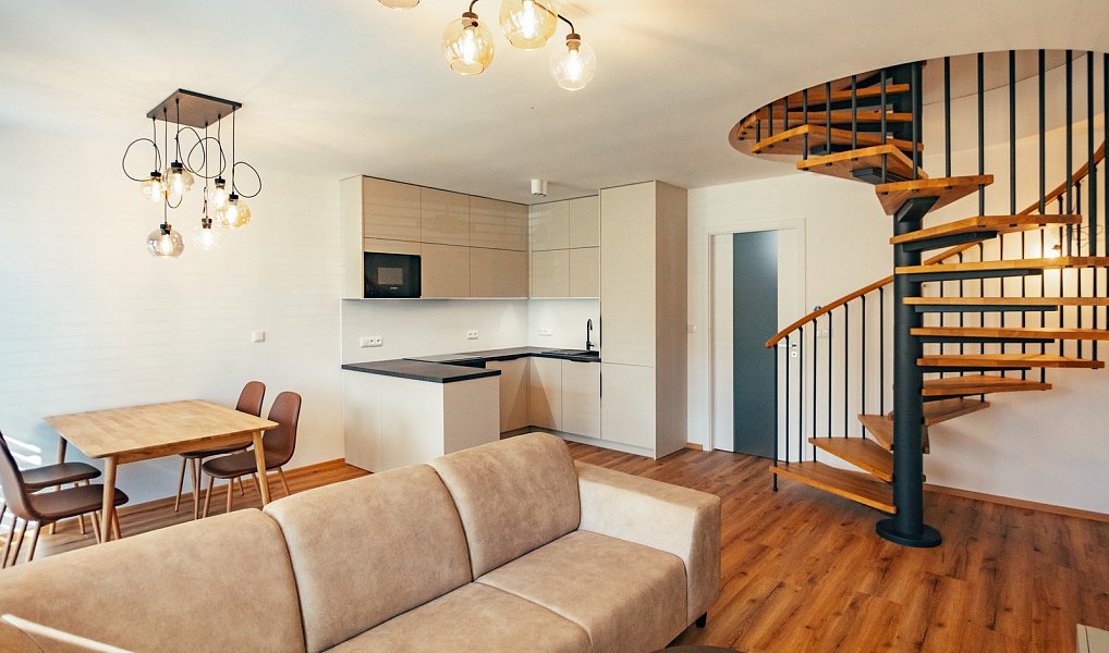Prodej domu 97 m² s pozemkem 114 m², Hradec Králové – fotka 1 z 36