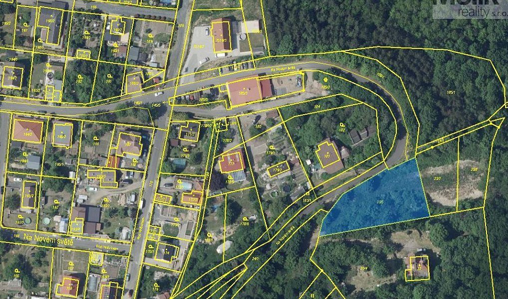 Prodej stavebního pozemku 1 463 m², Most – fotka 1 z 11
