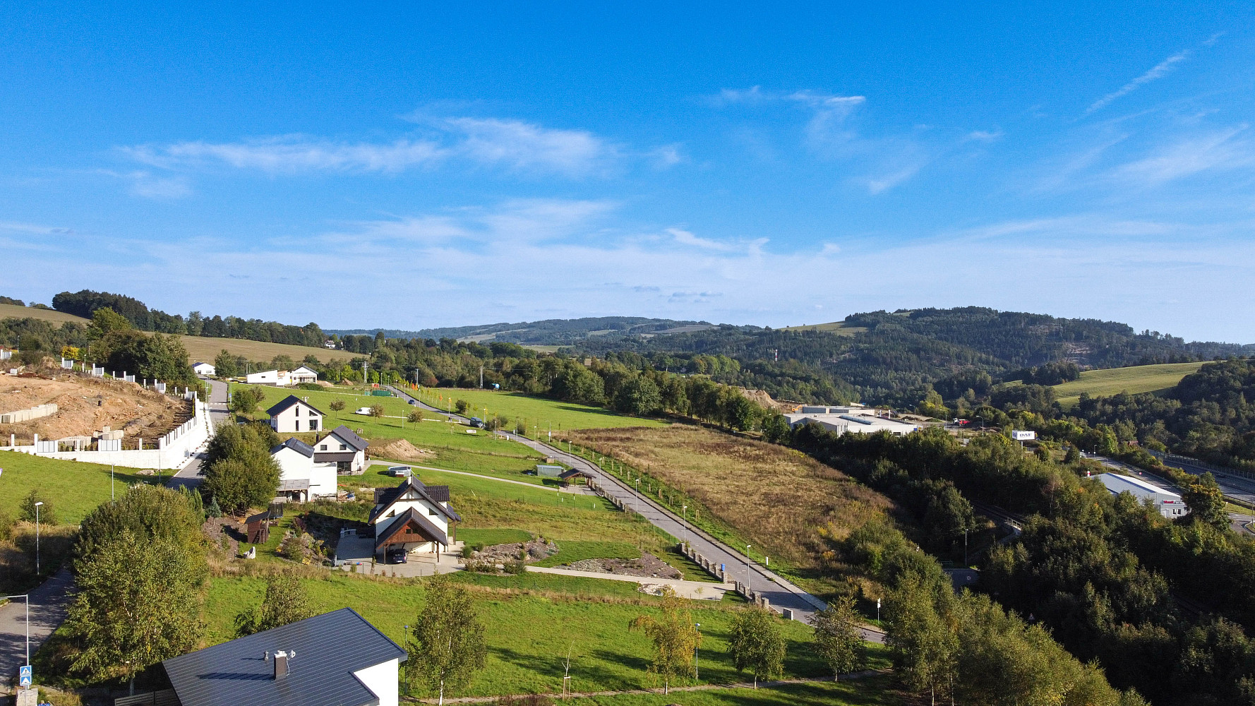 Prodej stavebního pozemku 1 902 m², Jeřmanice