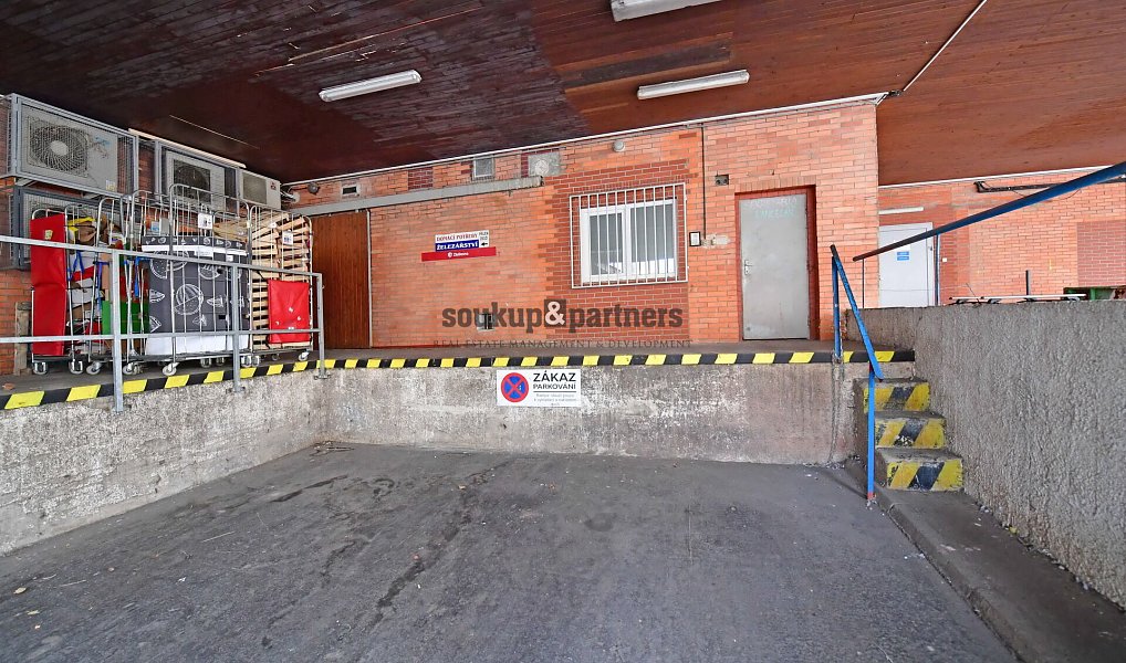 Pronájem obchodních prostor 170 m², Praha – náhled fotky 6