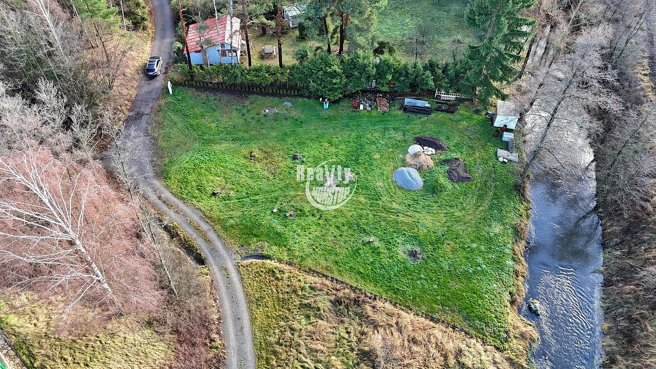 Prodej stavebního pozemku 586 m²