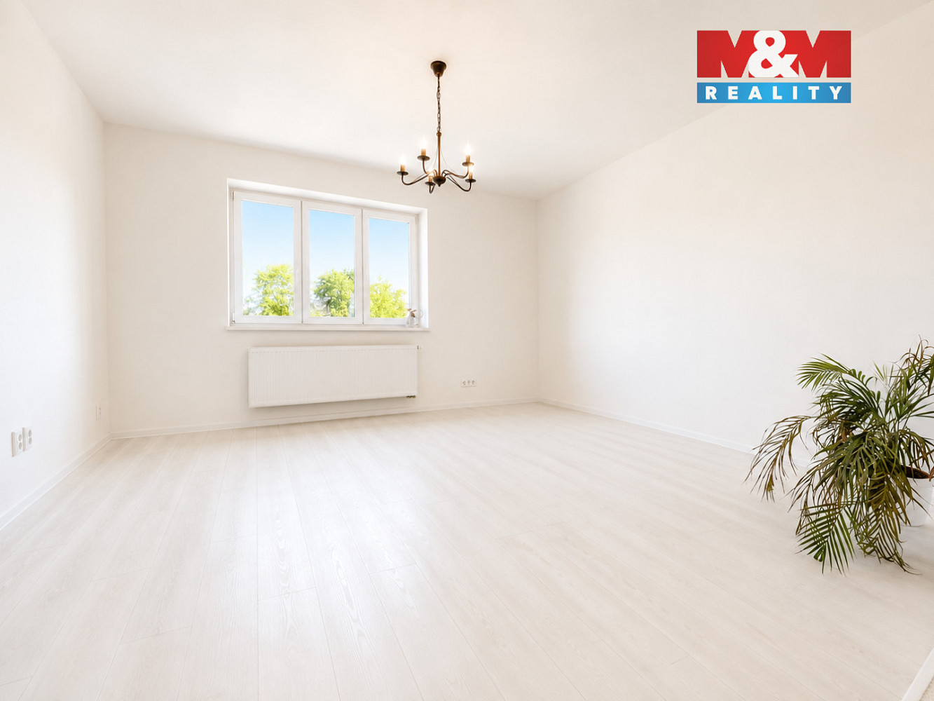 Prodej bytu 3+kk 75 m² – pohled 2