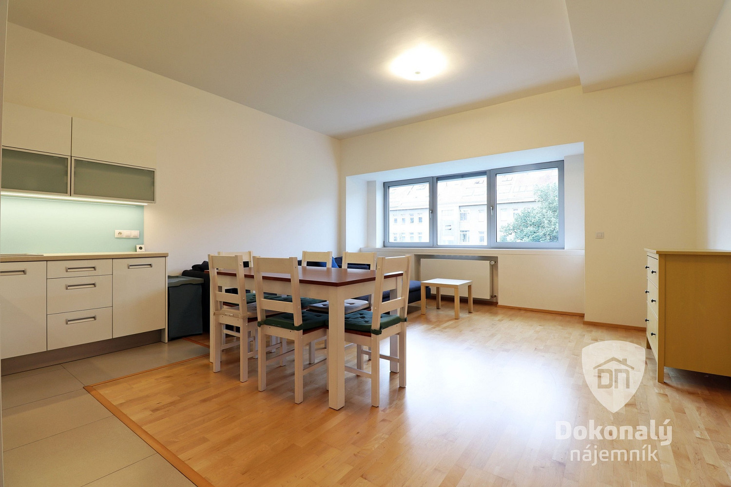 Pronájem bytu 4+kk 123 m² — photo 2