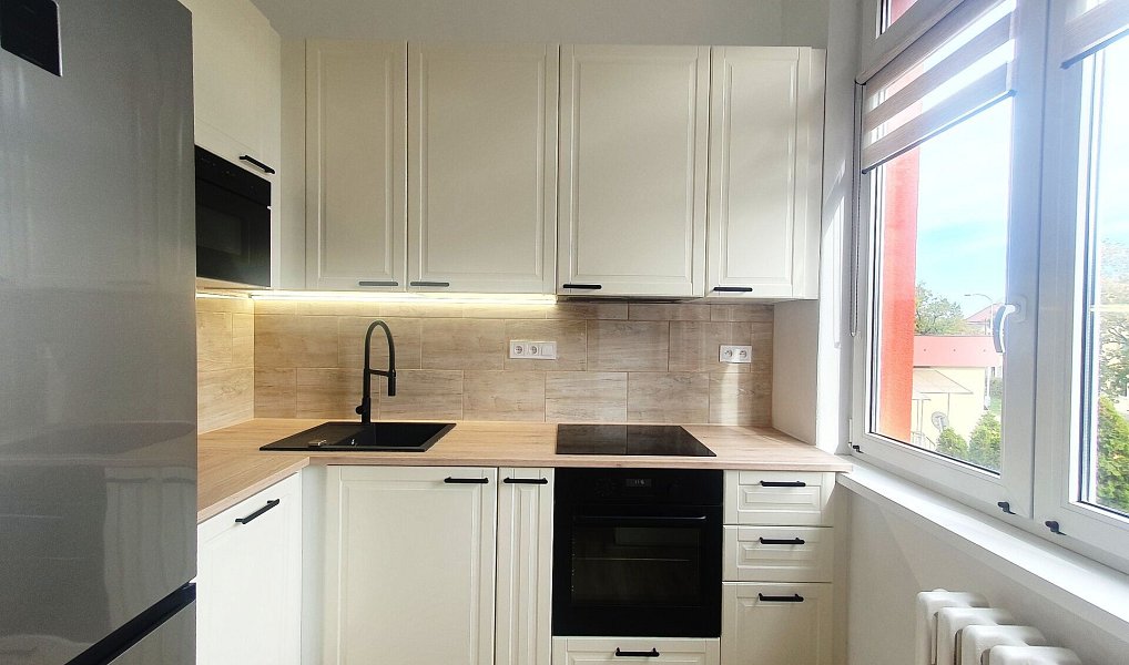 Pronájem bytu 2+1 56 m², Praha – náhled fotky 2