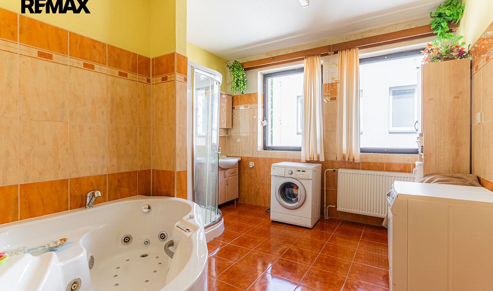 Prodej ubytovacího objektu 546 m², Šenov u Nového Jičína – náhled fotky 8
